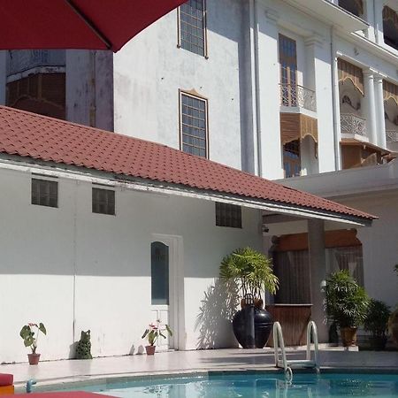 Yuzana Garden Hotel Yangon Exteriör bild