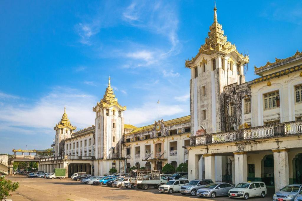 Yuzana Garden Hotel Yangon Exteriör bild