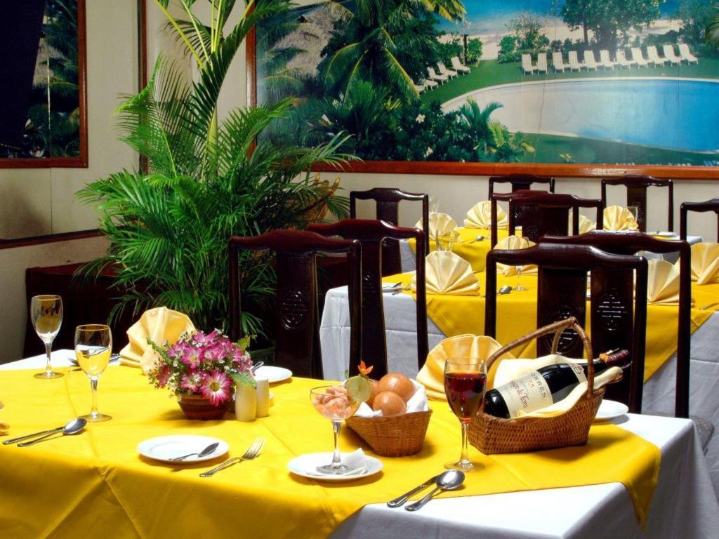 Yuzana Garden Hotel Yangon Exteriör bild